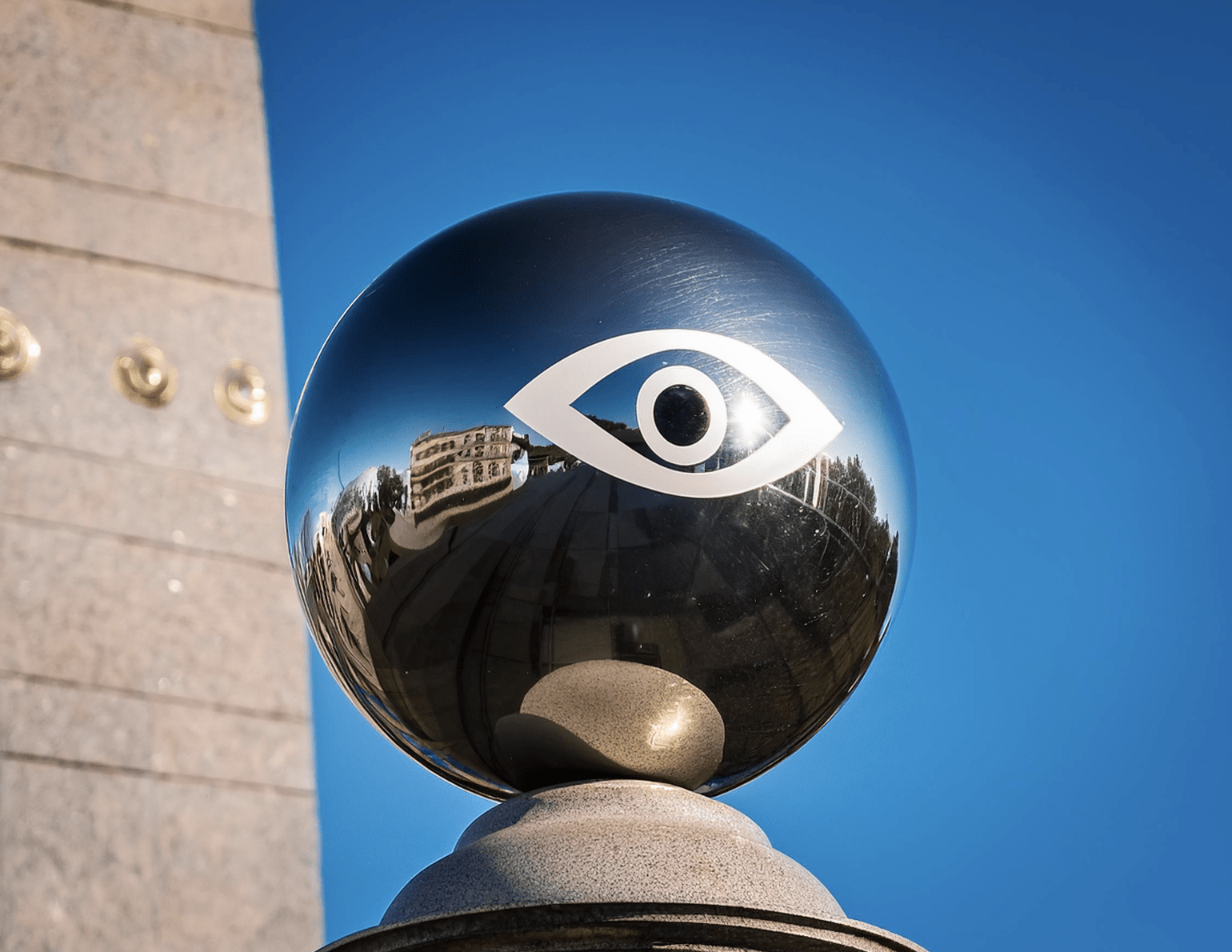 Worldcoin en Argentina: Una mirada crítica y personal